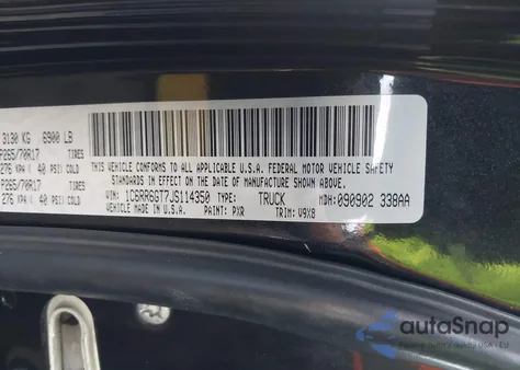 2018 Ram 1500 Slt 4X2 6'4 Box z USA, uszkodzony, nr VIN 1C6RR6GT7JS114350